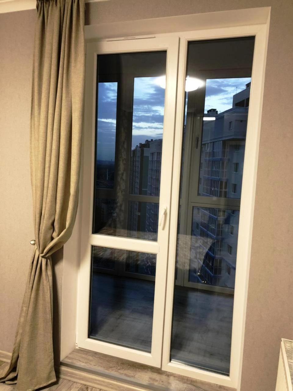 Квартира Парковые Озера Apartamento Kiev Exterior foto