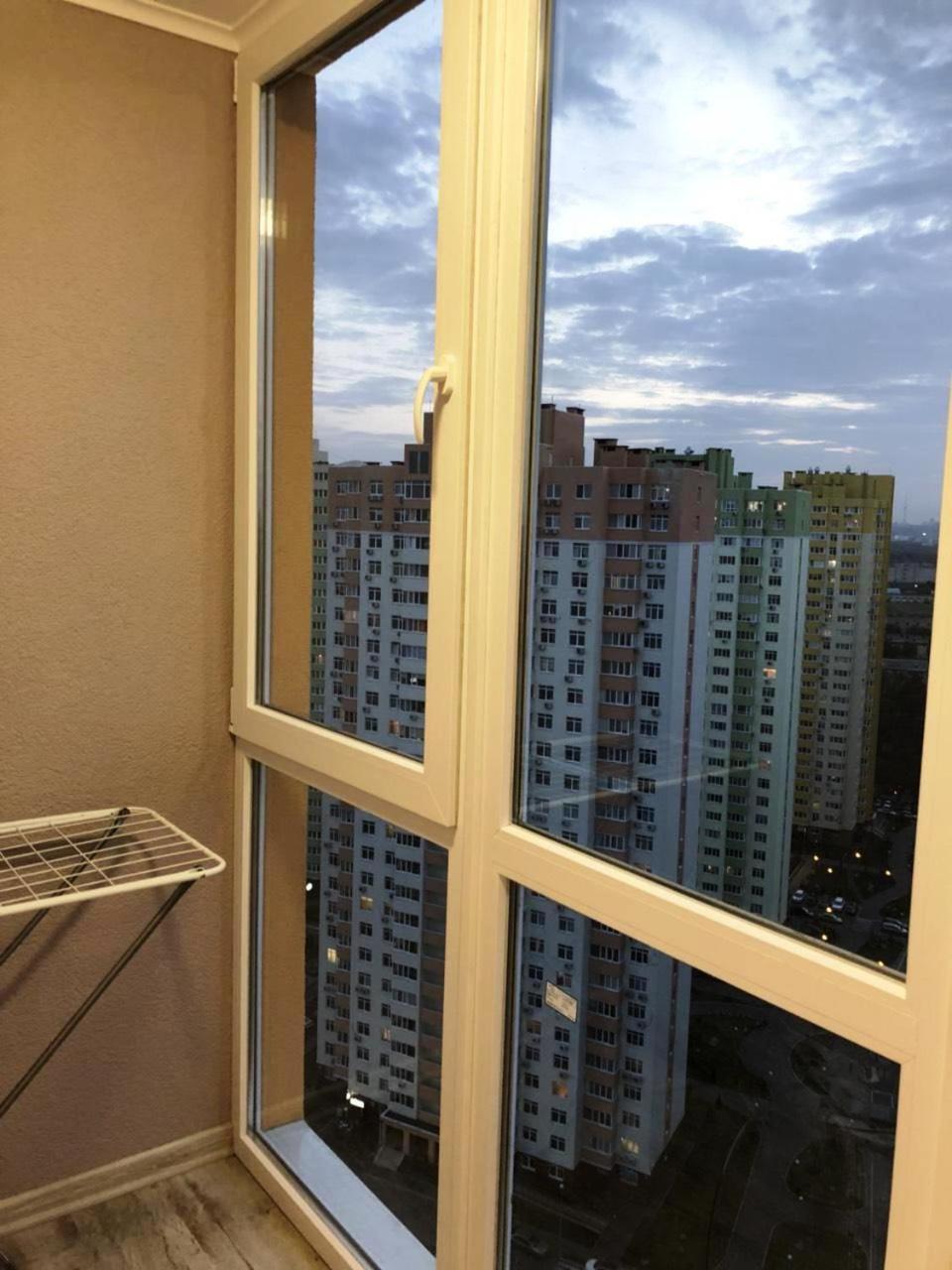 Квартира Парковые Озера Apartamento Kiev Exterior foto